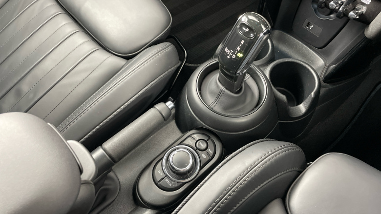 MINI Hatchback 1.5 Cooper Exclusive 5dr Auto Petrol Hatchback